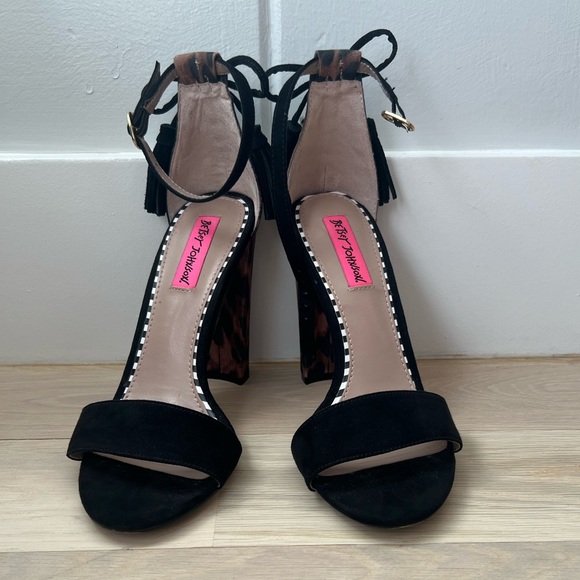 Betsey Johnson Leopard Print Sandals - Picture 5 of 8